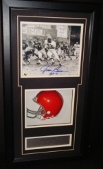 Jim Brown Autographed 8x10 Photo in Shadow Box (Cleveland Browns)