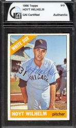 Hoyt Wilhelm Autographed Card (Chicago White Sox)