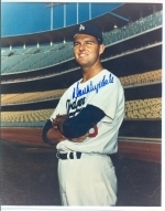 Don Drysdale Autographed 8x10 (Los Angeles Dodgers)